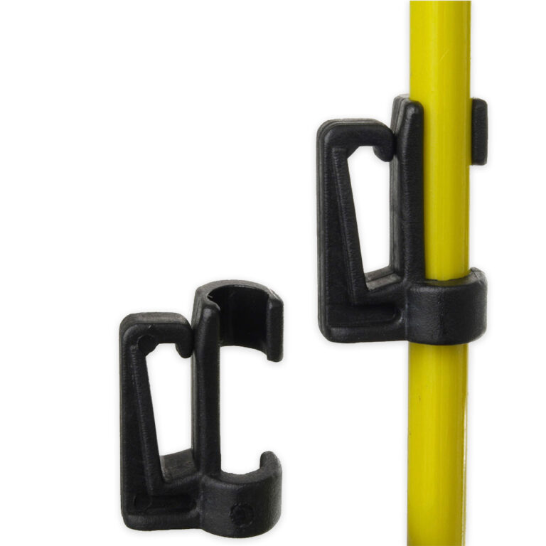 Spare insulator for fibreglass posts and spring steel posts